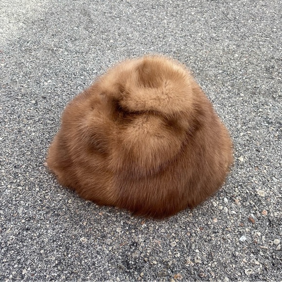 True Vintage 1940s Stix, Baer & Fuller Brown Mink Fur Circle Dome Hat - Picture 1 of 3